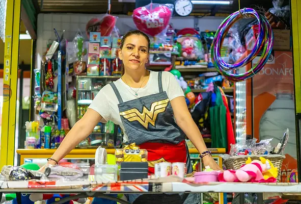 PROMOCIONES EN ESPACIOS COMERCIALES