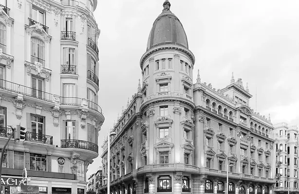 EL BAR-CAFETERÍA: ESTABLECIMIENTO, NEGOCIO Y EMPRESA
