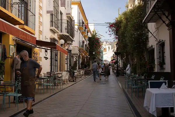 APLICACIÓN DEL PLAN DE ACCIÓN COMERCIAL EN ALOJAMIENTOS