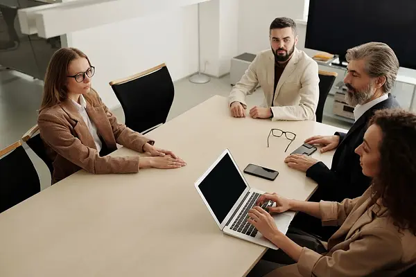 Redes Sociales en la Comunicación Interna de la Empresa