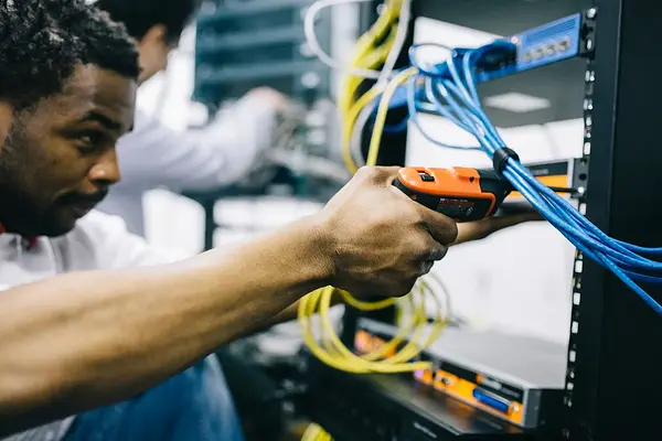 DEFINICIÓN DE TIPOS DE DATOS EN SISTEMAS ERP-CRM