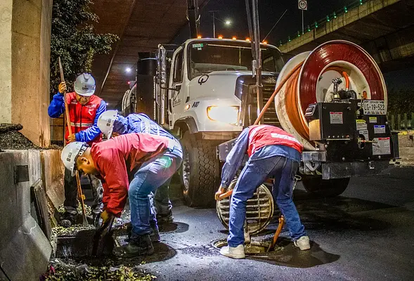 ACTUACIÓN EN EMERGENCIAS Y EVACUACIÓN EN EL MANTENIMIENTO DE VEHÍCULOS